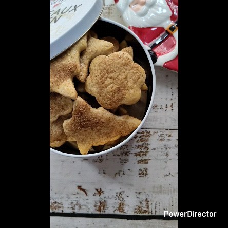 Christmas is Coming! And here is the easiest recipe for cinnamon cookies. 

You'll need
For the cookies
2 1/2 cups flour
3/4 cup brown sugar
1 tsp baking powder
1 tsp lemon zest
125 gms cold butter, cut into small pieces
2 eggs, lightly beaten

For the cinnamon topping mix
3 tbsp brown sugar 
2 tsp cinnamon powder

1 egg, beaten for the egg wash

* In a large bowl, mix the flour, sugar, baking powder and lemon zest
* Rub the butter into the flour mix using your fingertips, and mix until the mixture resembles crumbs 
* Add the egg little by little, until the dough comes together. Knead on the worktop for a couple of minutes, then wrap in cling film and keep refrigerated for at least an hour or overnight. 
* Preheat the oven to 200C. Roll out the dough thinly between sheets of baking paper and cut out shapes. Place on a lined baking tray, brush with egg and sprinkle the cinnamon topping
* Bake for about 10-12 minutes or until the cookies turn golden
*Continue to bake with the remaining dough in batches

#bakingwithrona #christmasrecipes #cinnamon #bakingrecipes #bakingreels #christmasreels #easychristmasrecipes #cinnamoncookies #christmasbakes #ediblegifts #ediblechristmasgifts