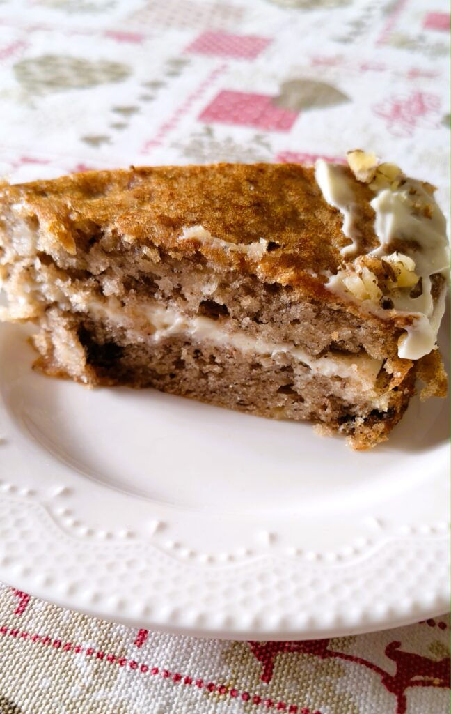The best hummingbird cake recipe